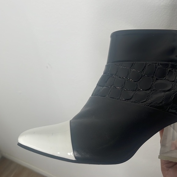 John Fluevog Doreen Boots Size 7 - Picture 10 of 12